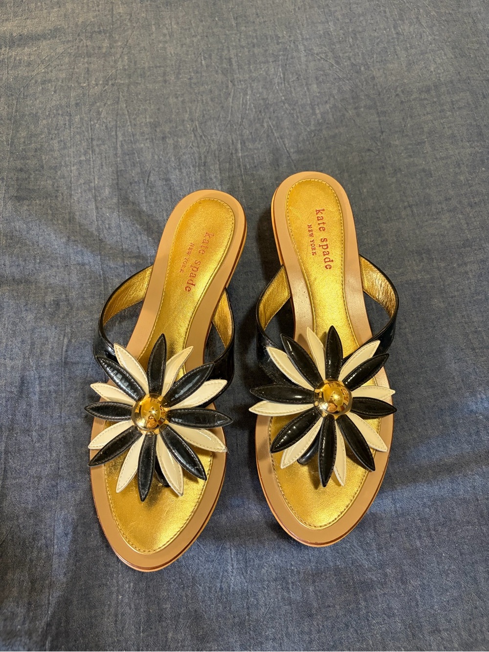 Kate  Spade Black and Cream Floral Slide Sandals with Gold Insole